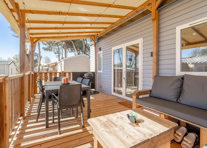 Mh sympa domaine la yole 5 étoiles Сasa de vacaciones